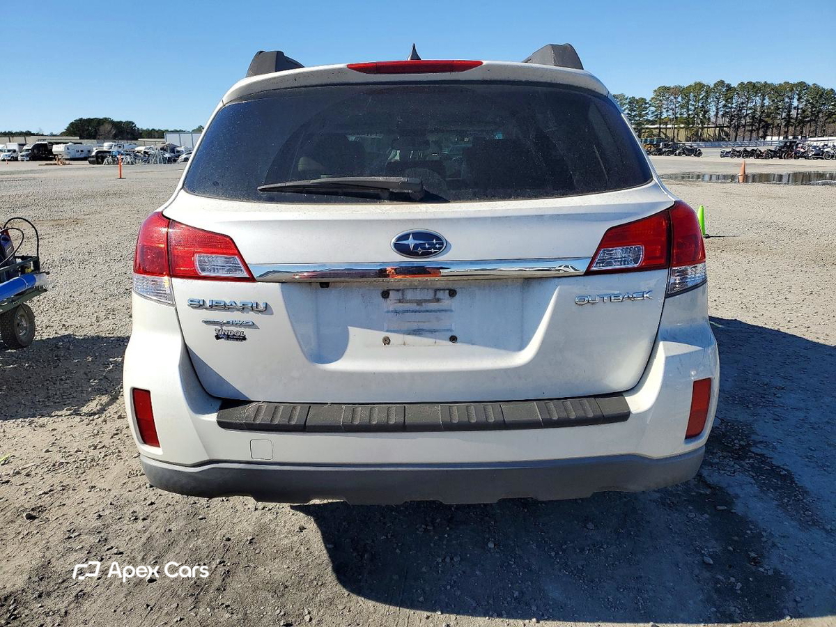 Subaru Outback 2011