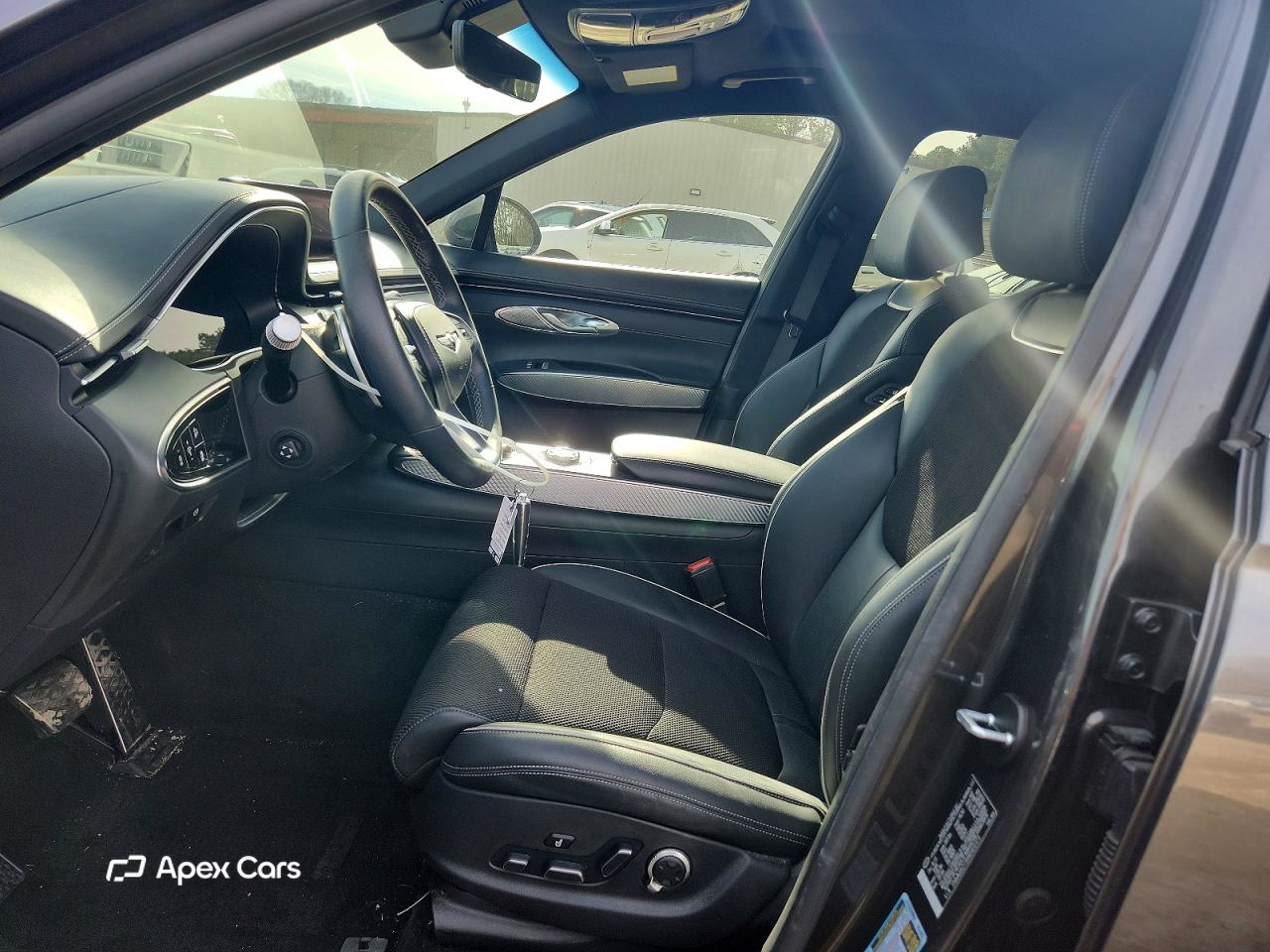 Genesis GV70 2024