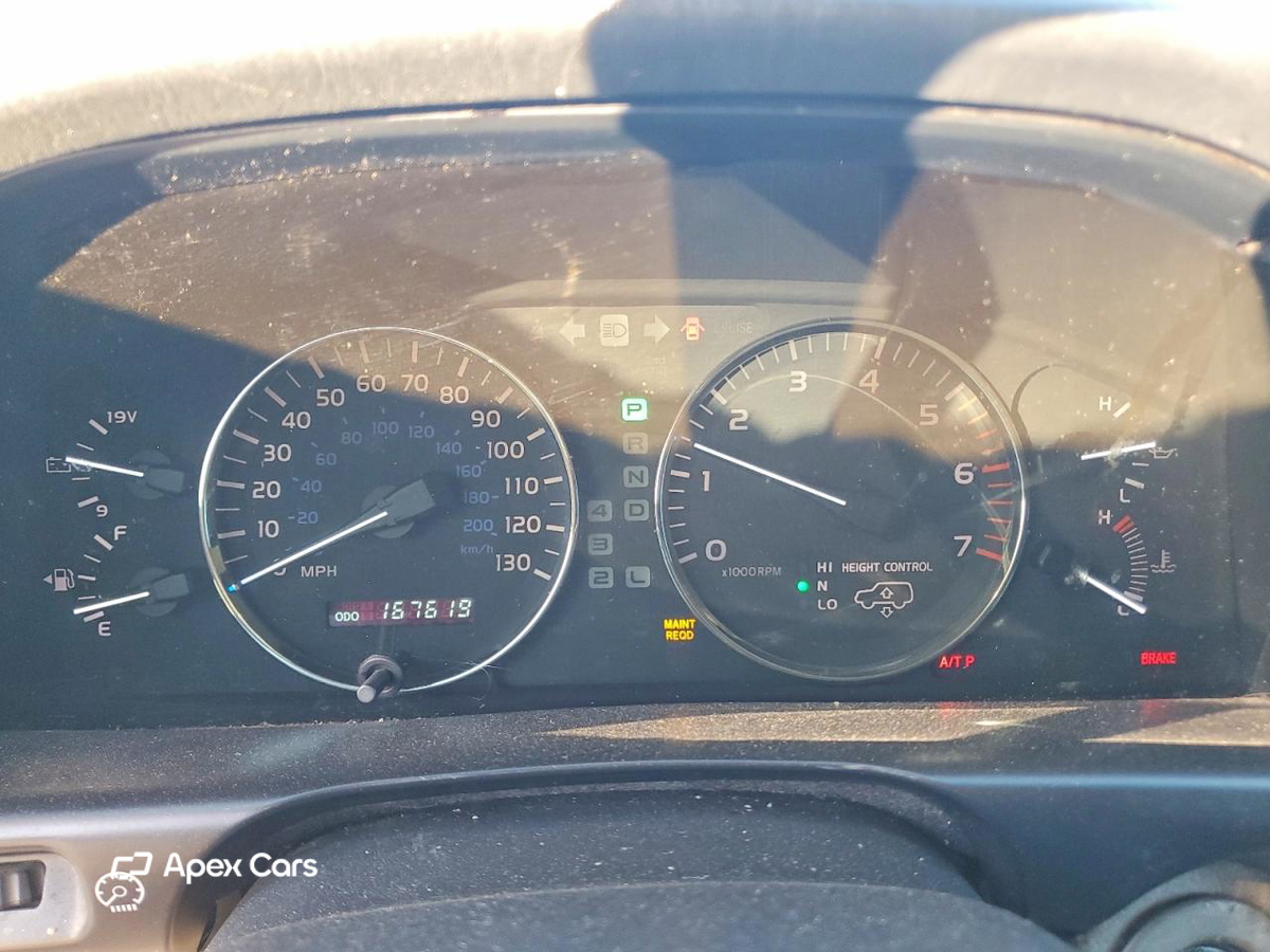 Lexus LX 2005