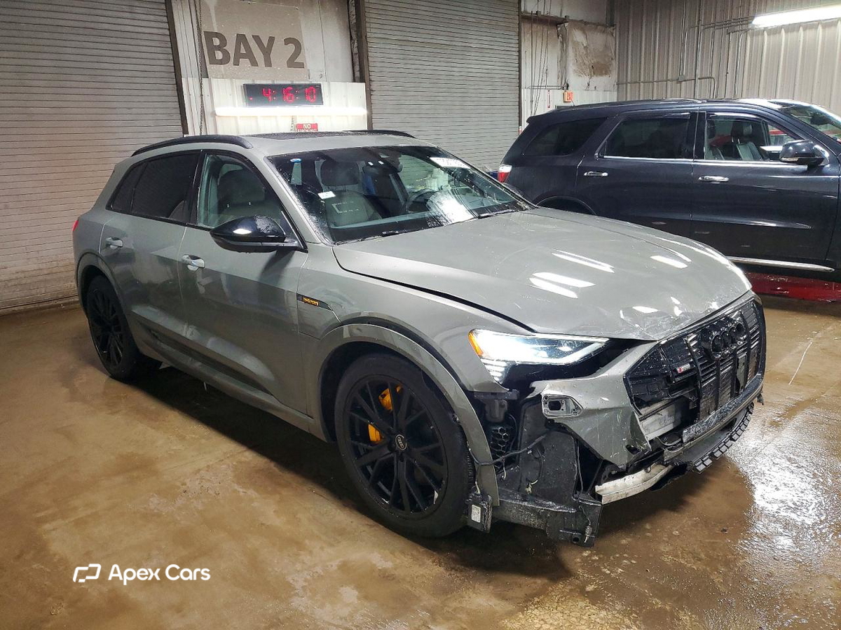 Audi e-tron 2022