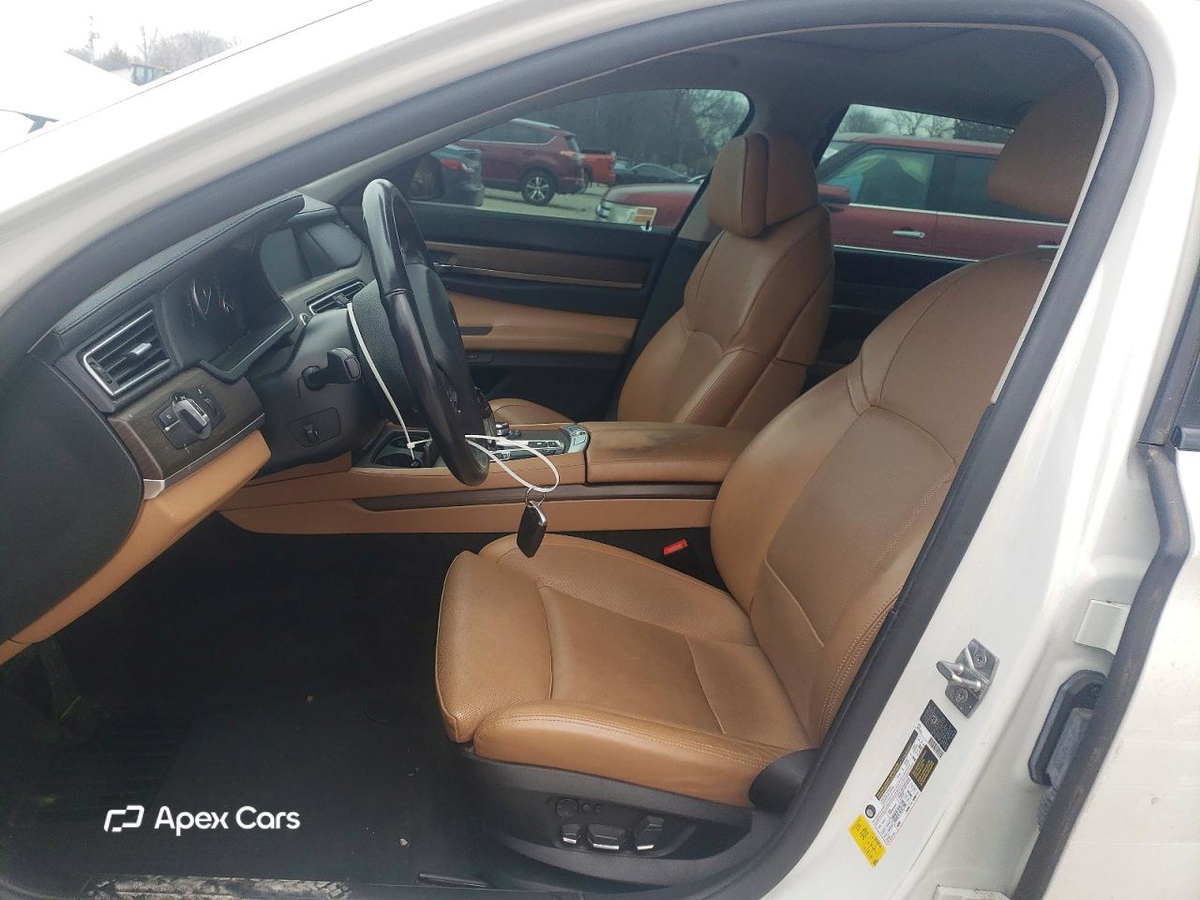 BMW Series 7 2012