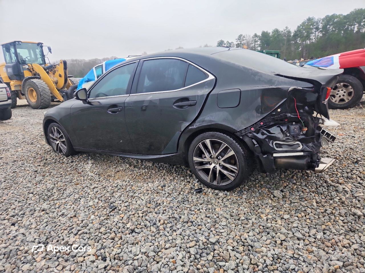 Lexus IS 2018