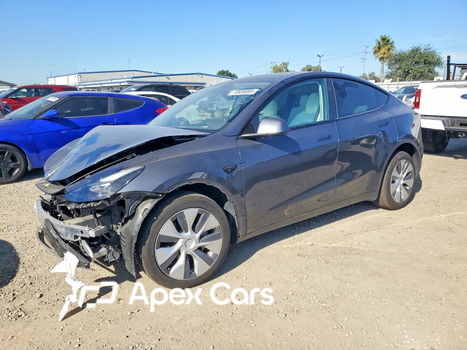 Tesla Model Y 2023 - Image 1 of 14