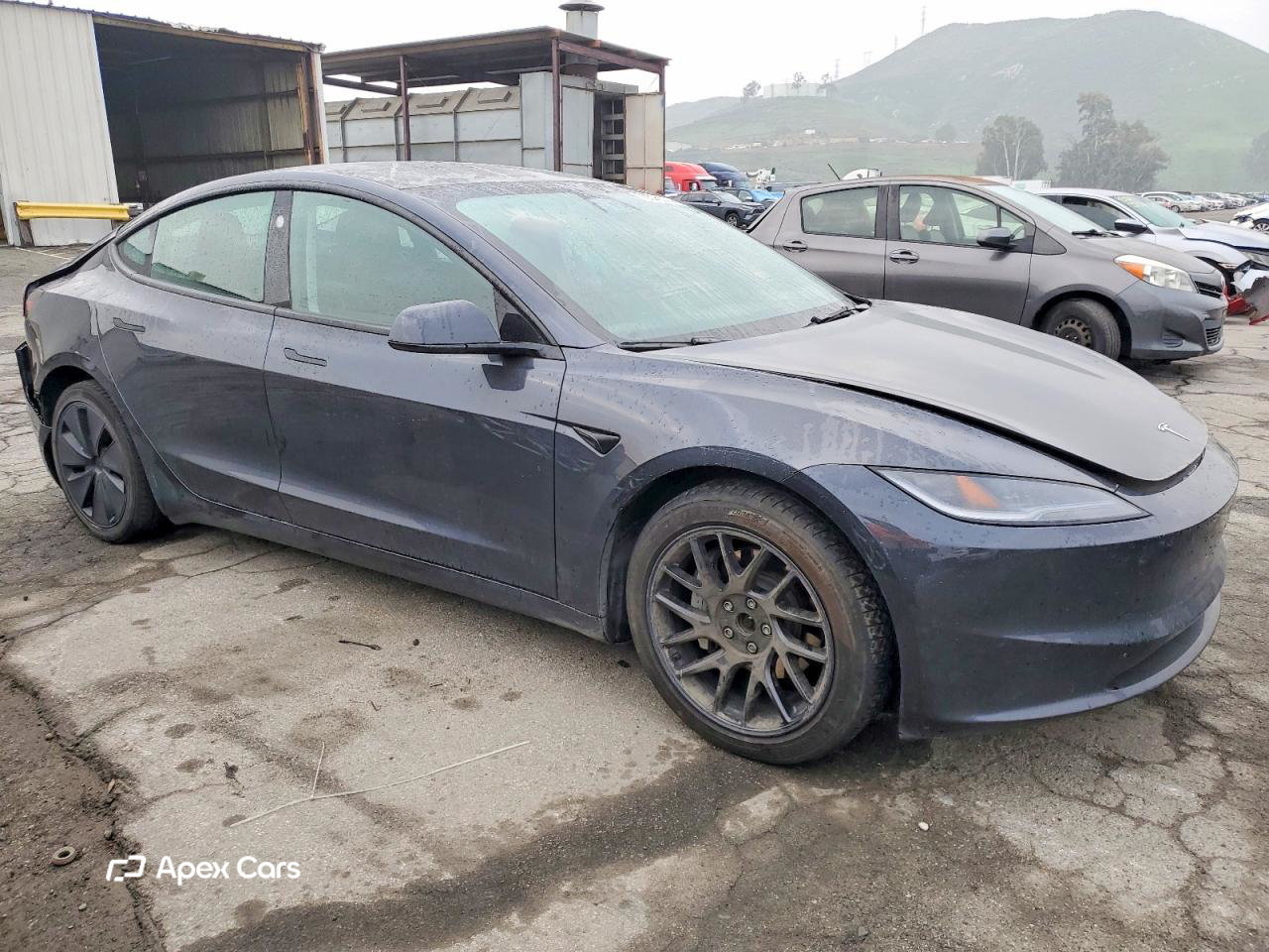 Tesla Model 3 2024