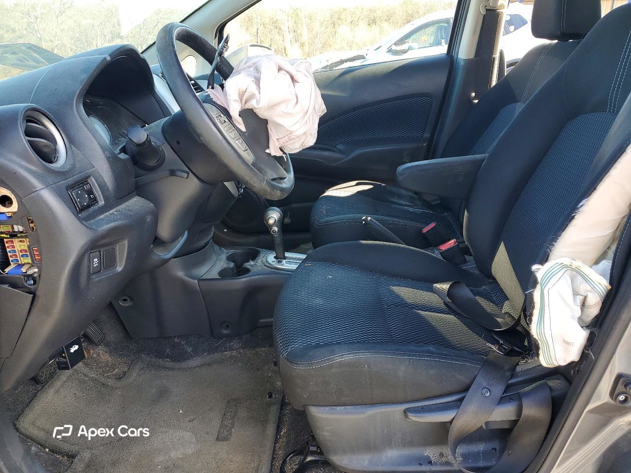 Nissan Versa 2016