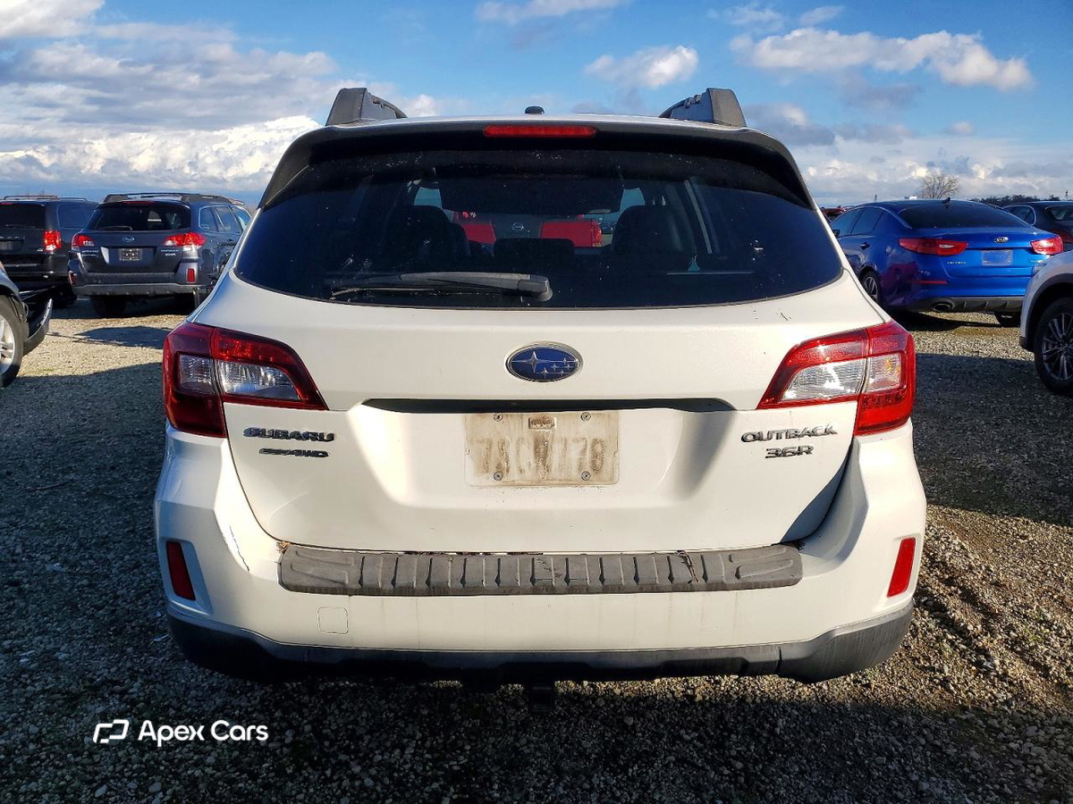 Subaru Outback 2015