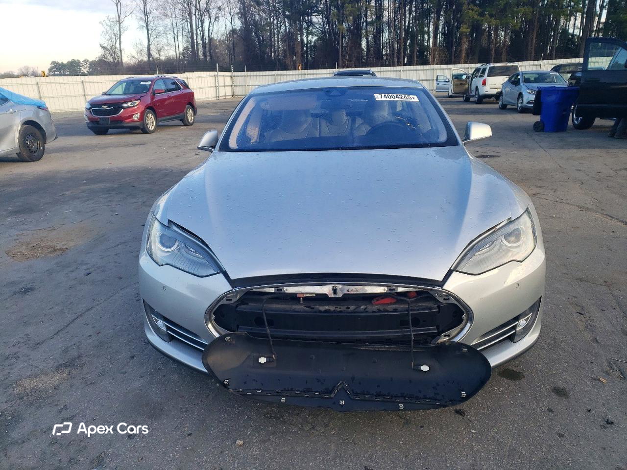 Tesla Model S 2015