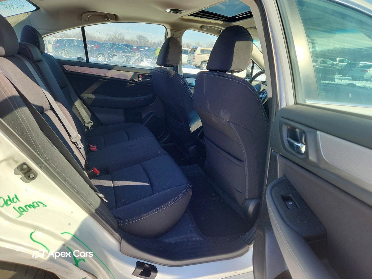 Subaru Legacy 2016