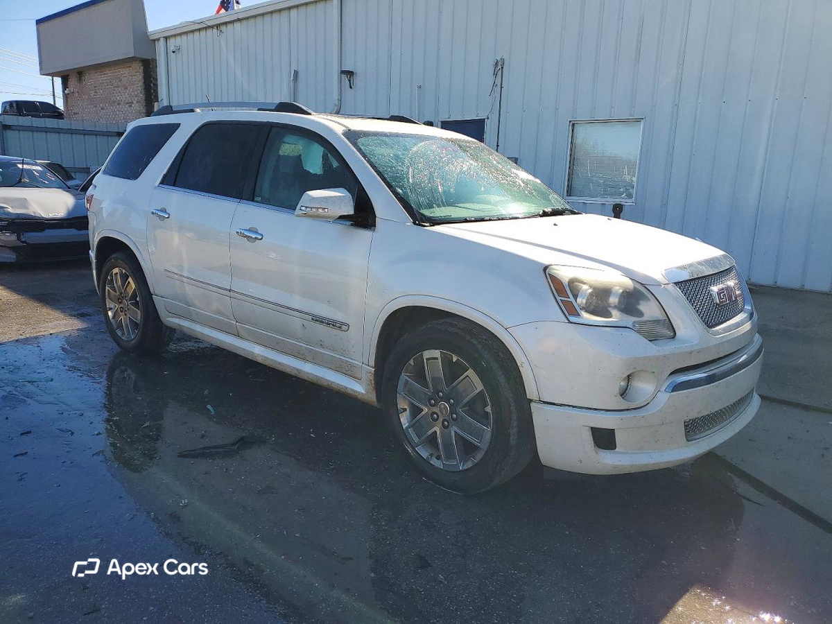 GMC Acadia 2011