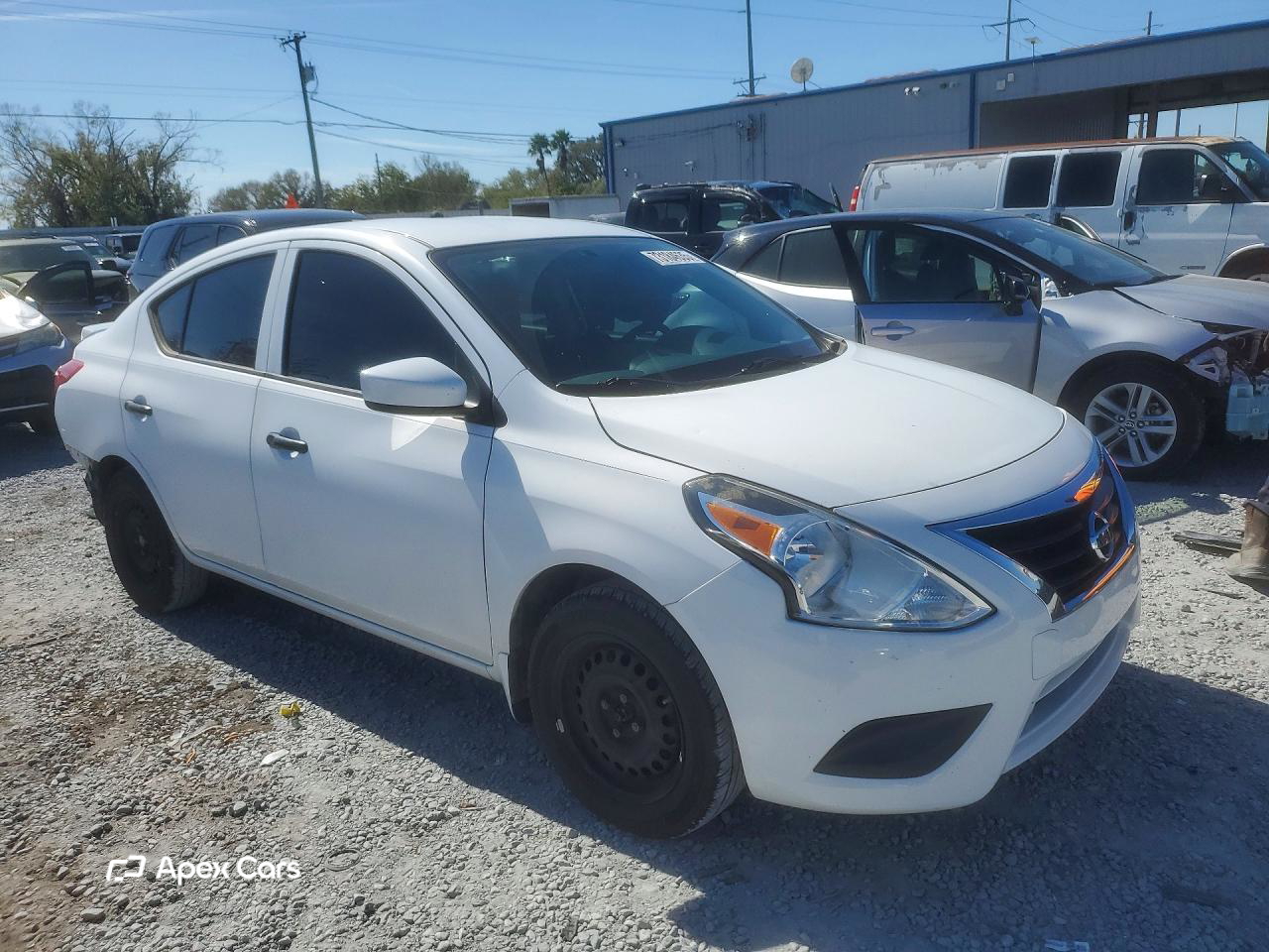 Nissan Versa 2016