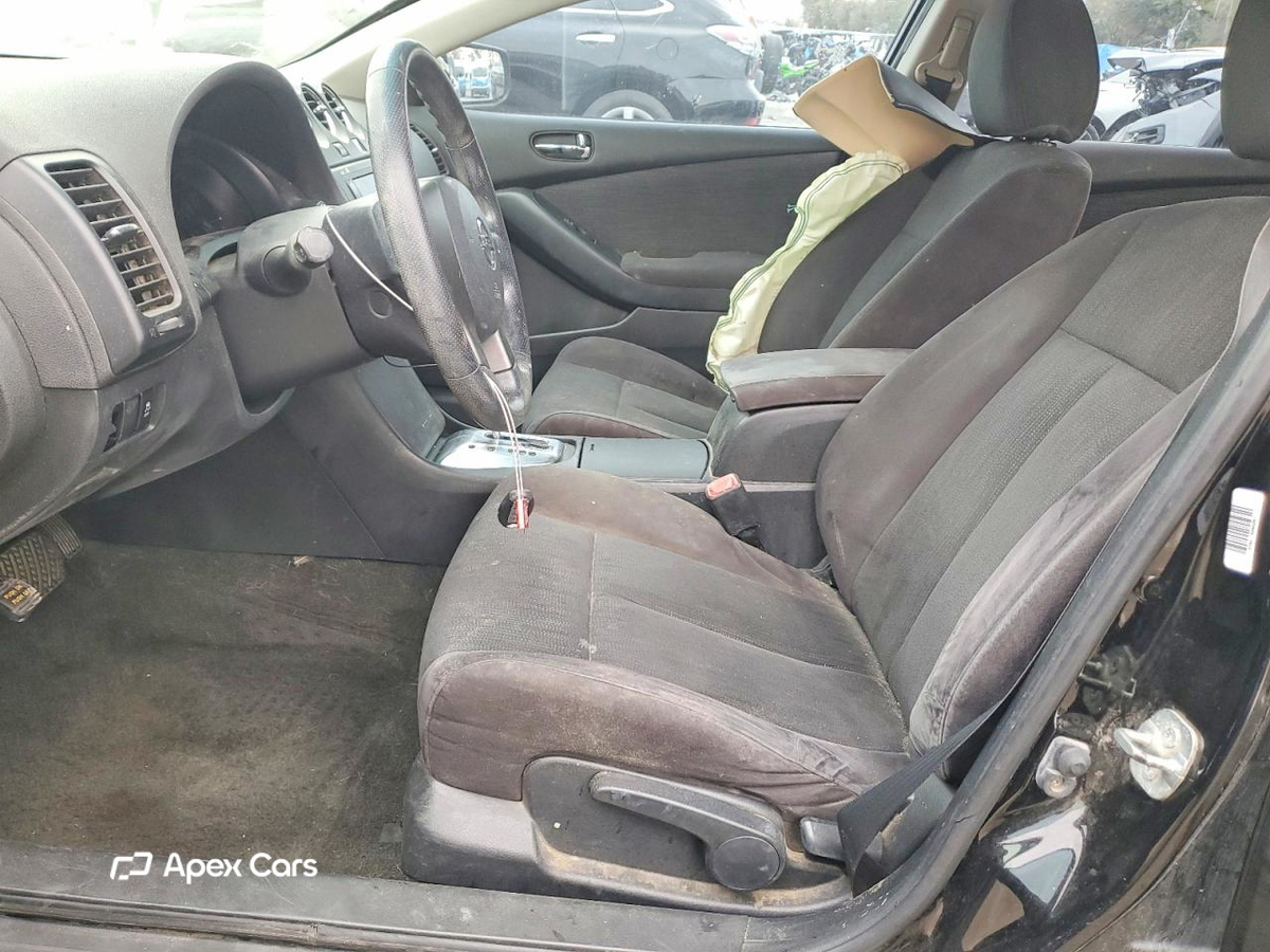 Nissan Altima 2011