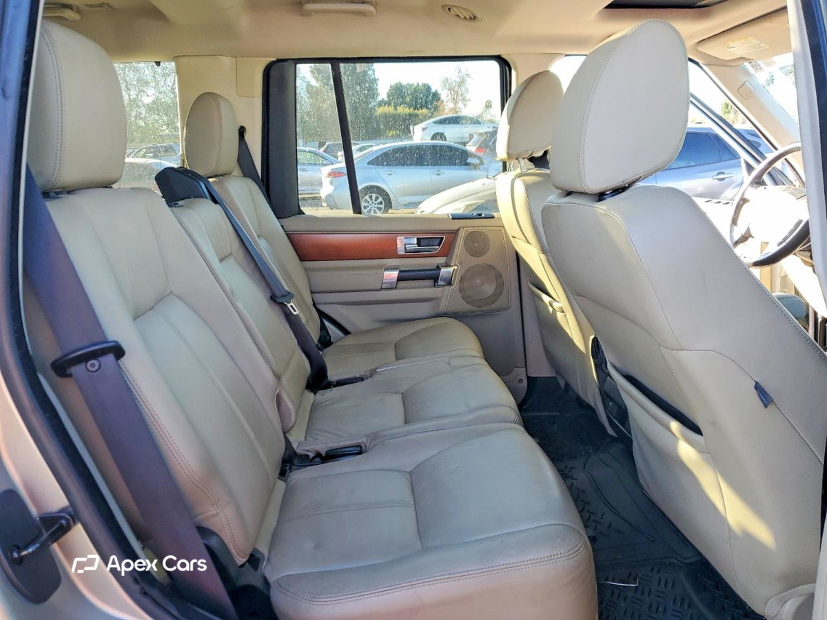 Land Rover LR4 2011