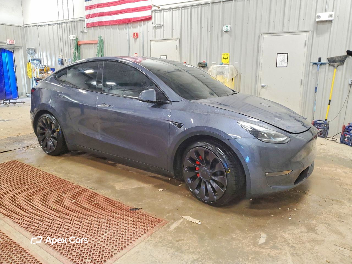 Tesla Model Y 2023