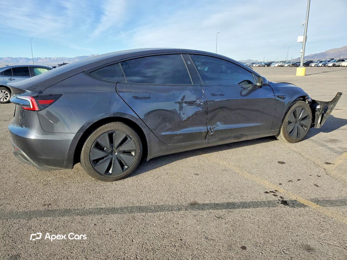Tesla Model 3 2025