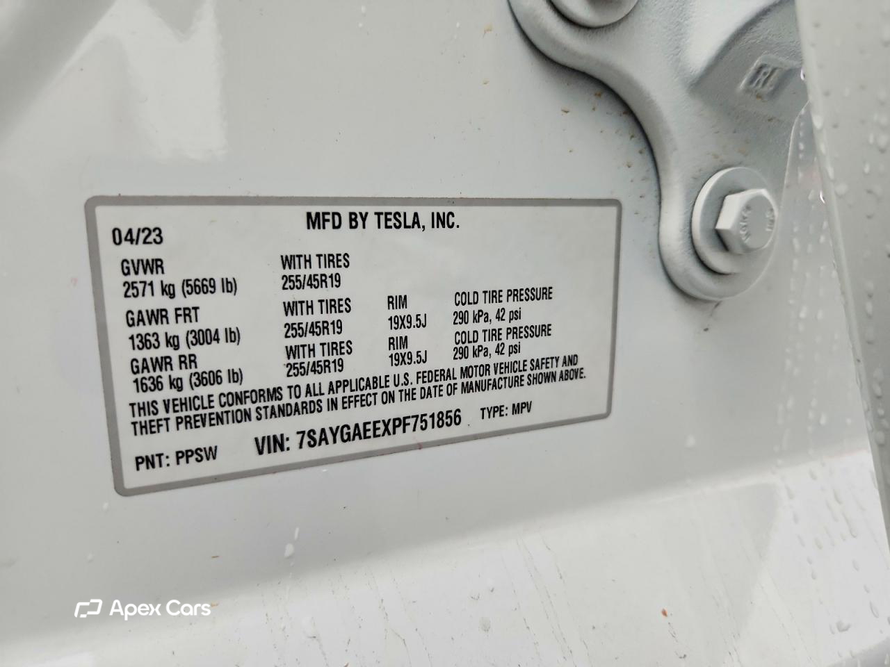 Tesla Model Y 2023