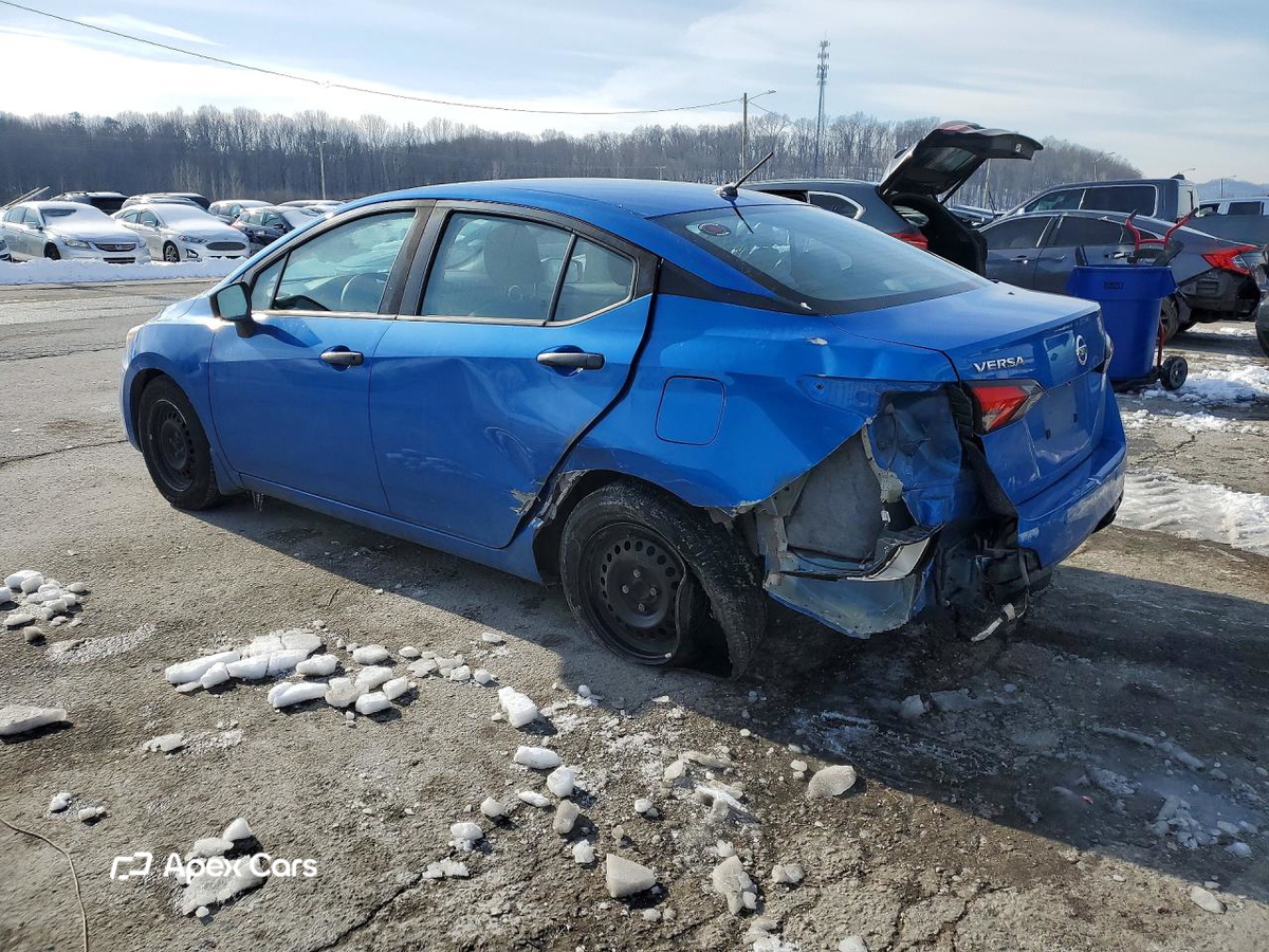 Nissan Versa 2021