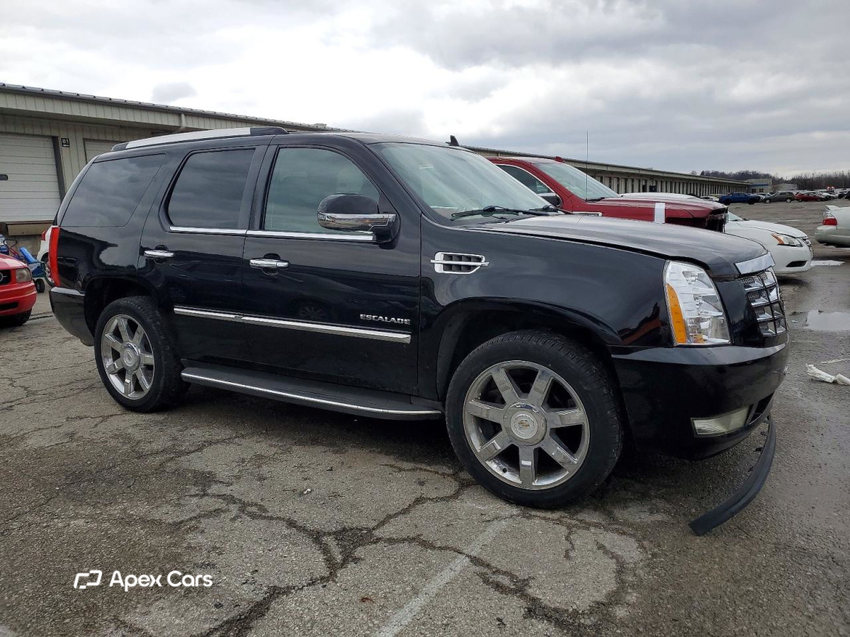 Cadillac Escalade 2011