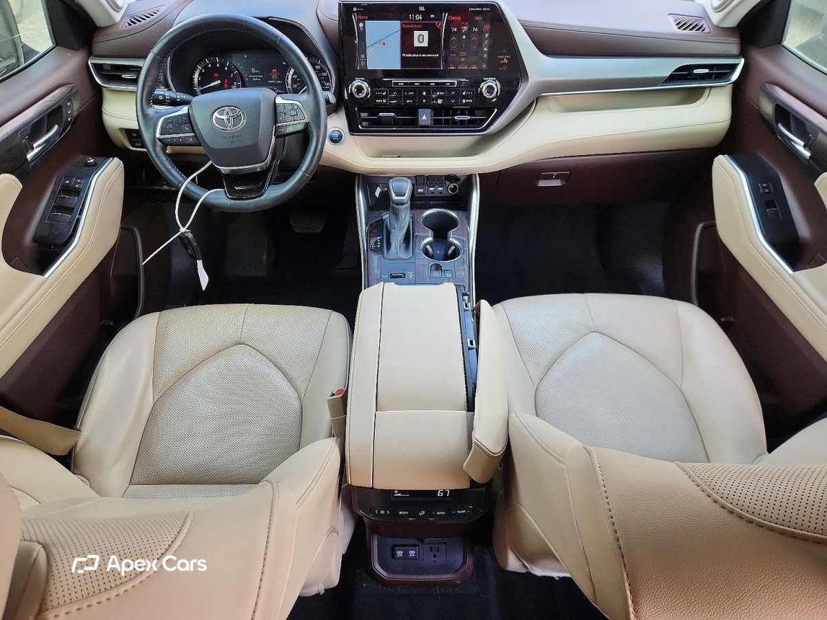 Toyota Highlander 2021