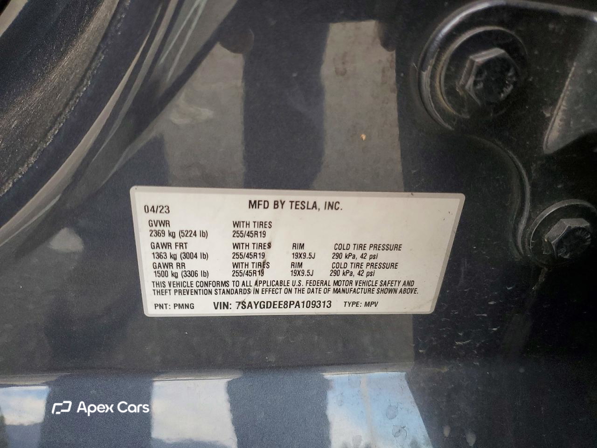 Tesla Model Y 2023