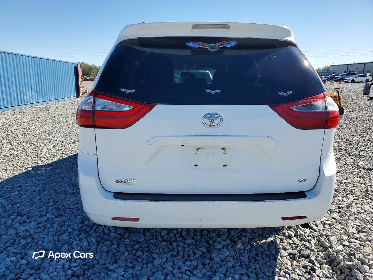 Toyota Sienna 2016