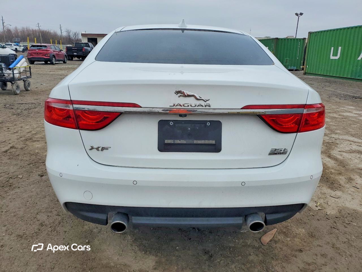 Jaguar XF 2016