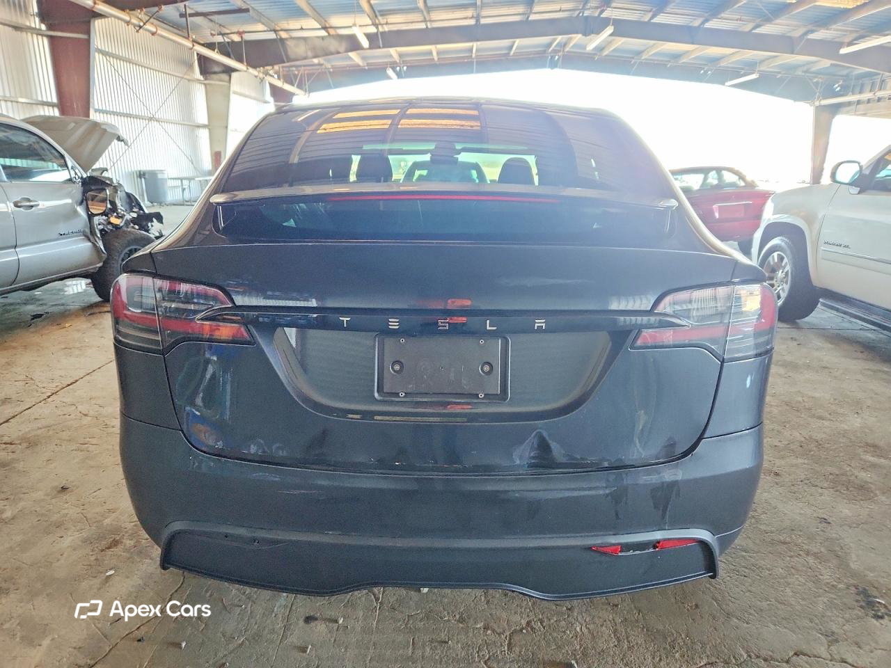 Tesla Model X 2024