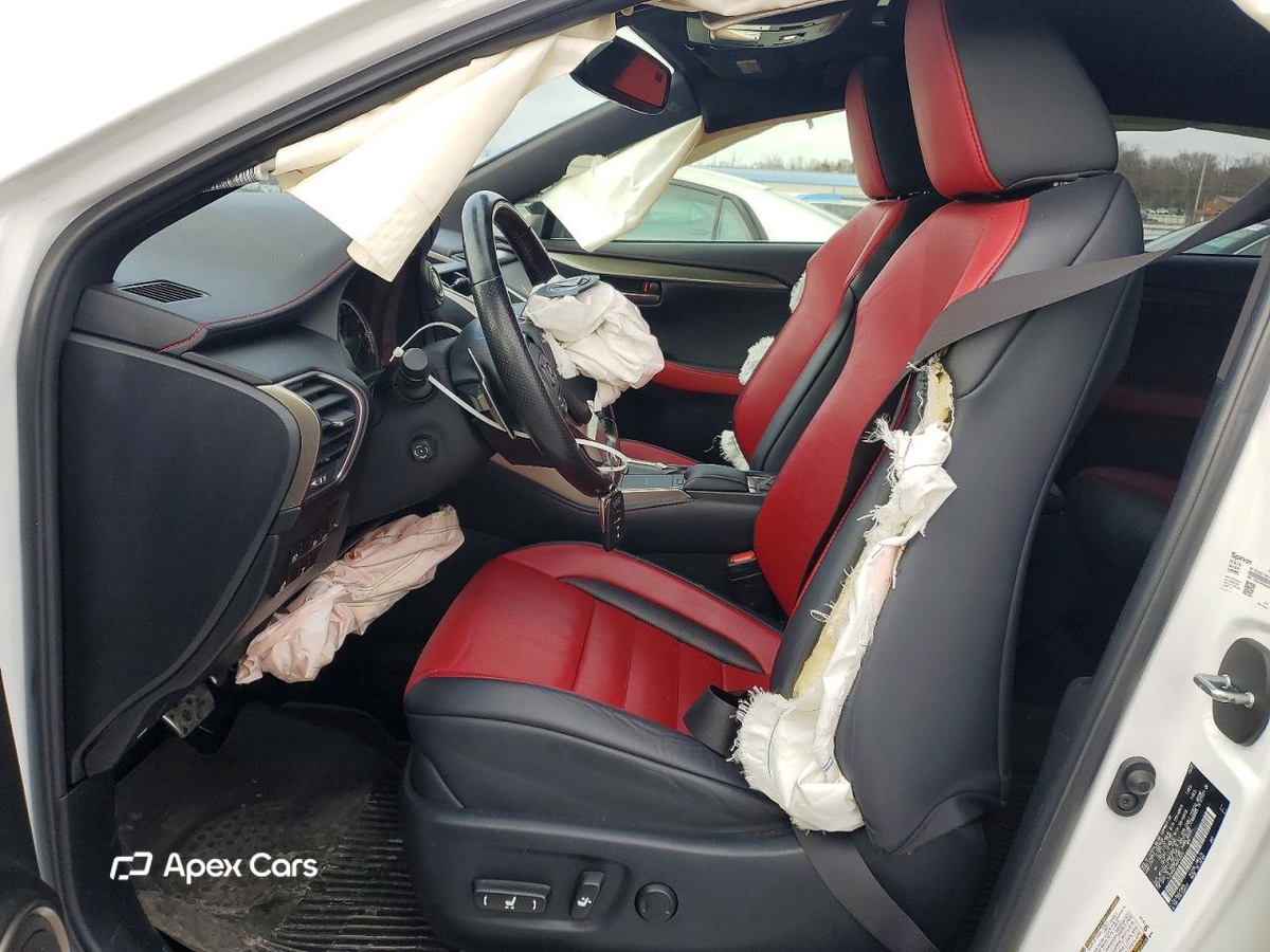 Lexus NX 2021