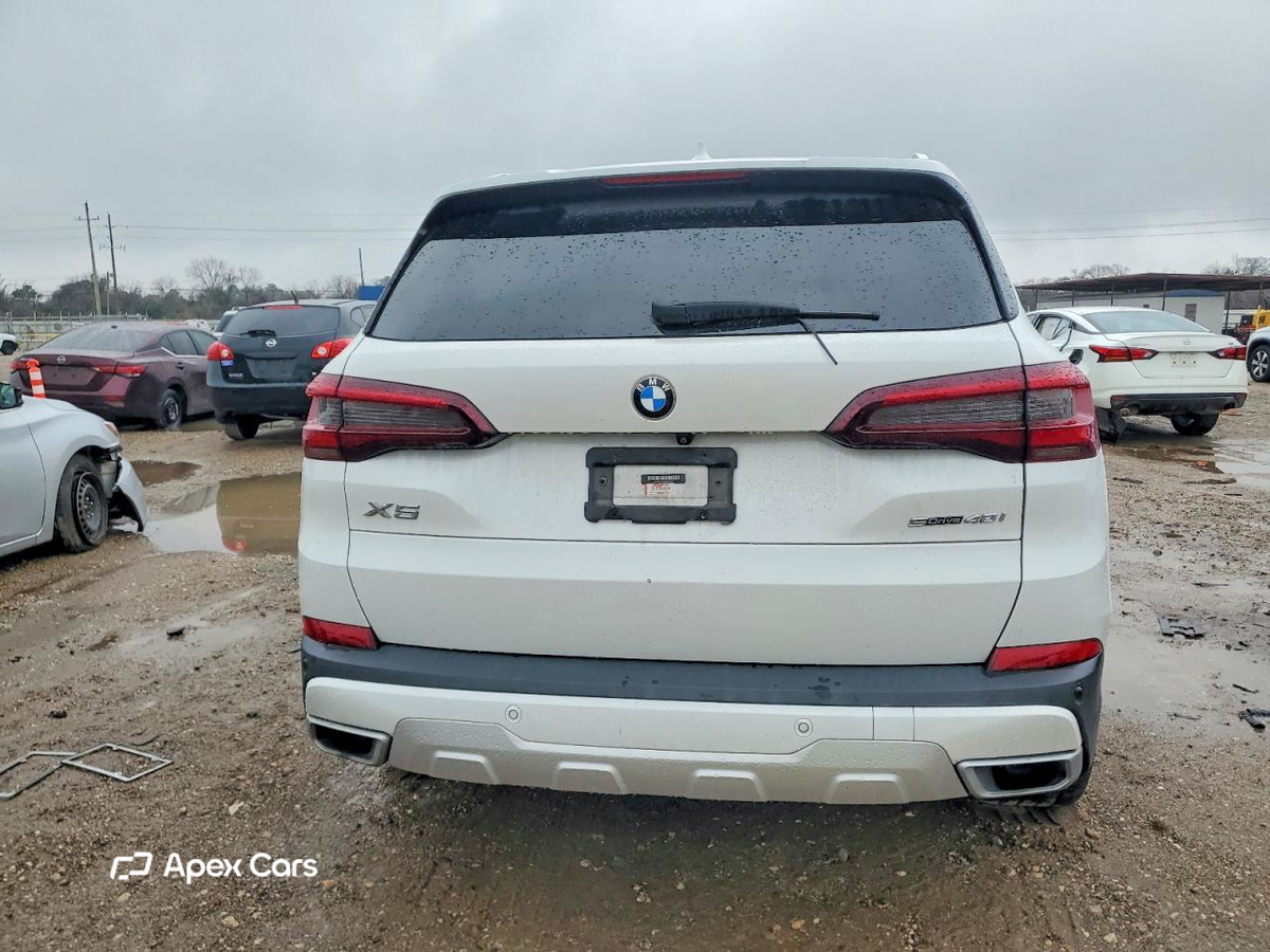 BMW X5 2021