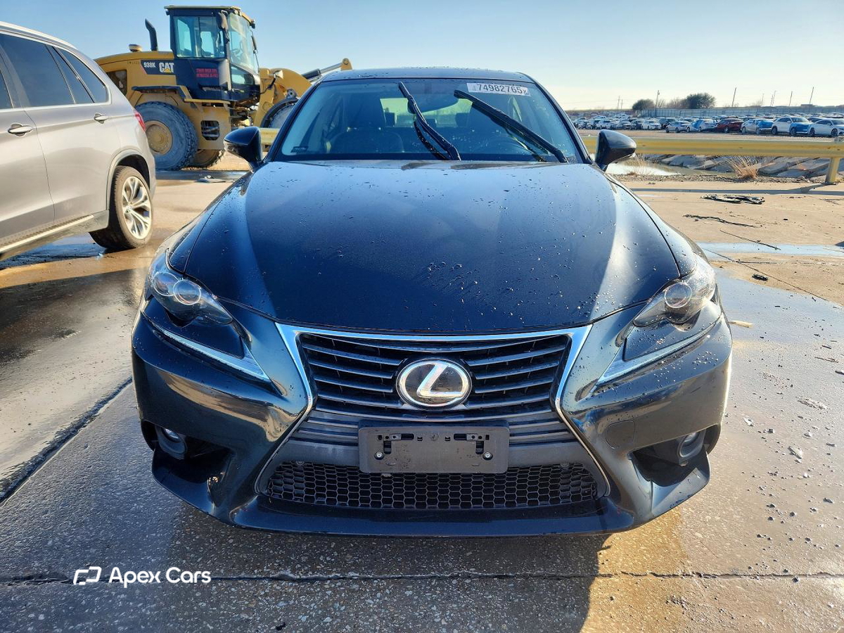 Lexus IS 2015