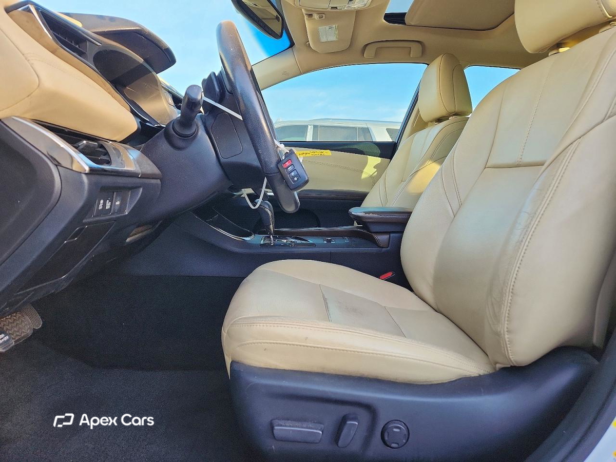 Toyota Avalon 2016