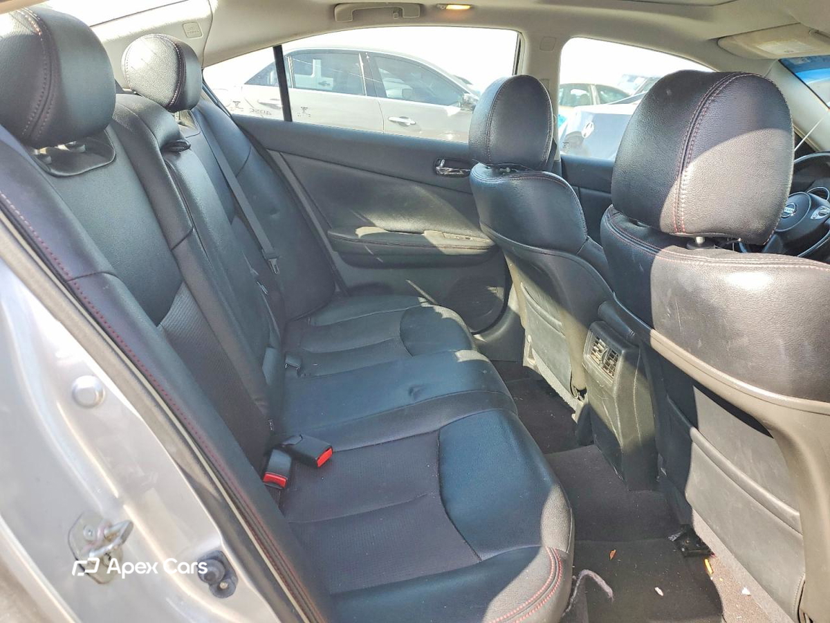 Nissan Maxima 2012