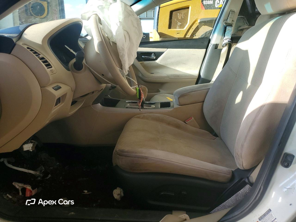 Nissan Altima 2015