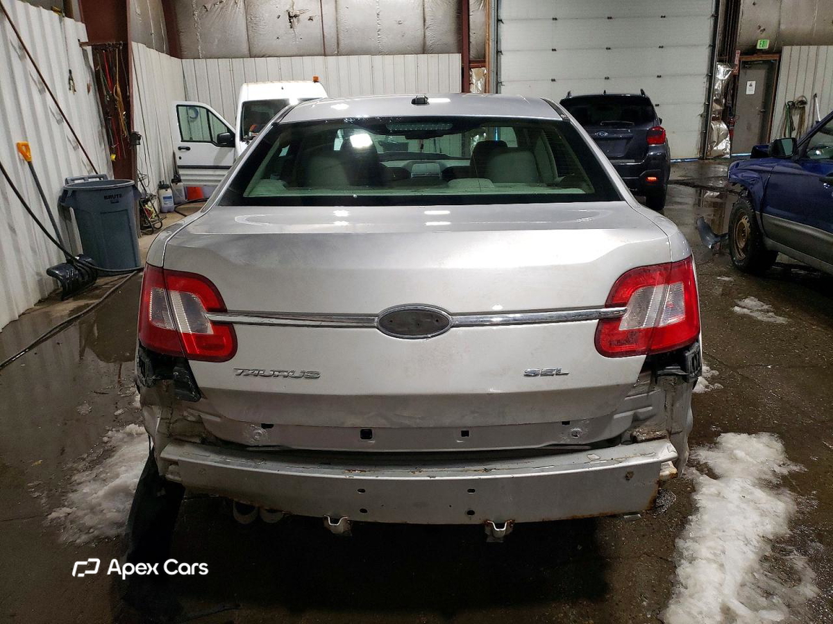 Ford Taurus 2011