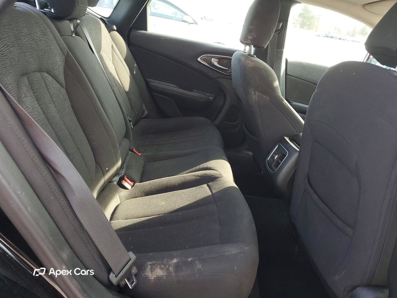 Chrysler 200 2015