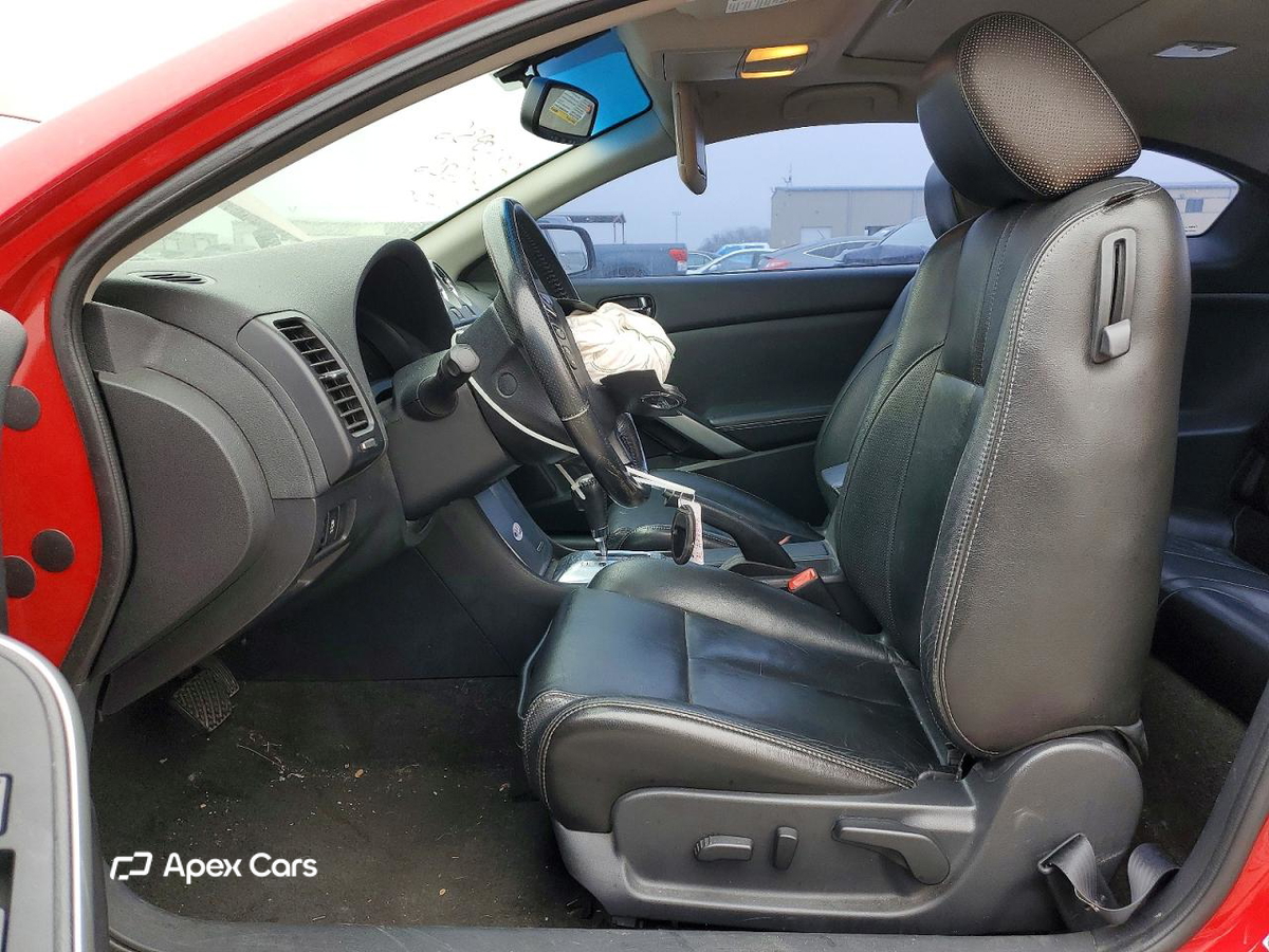 Nissan Altima 2012