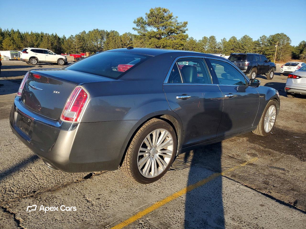 Chrysler 300 2011