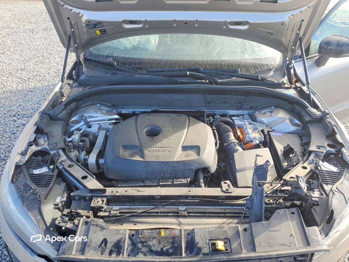 Volvo XC60 2025