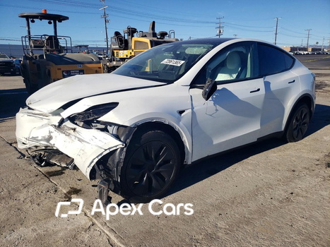 Tesla Model Y 2024 - Image 1 of 14