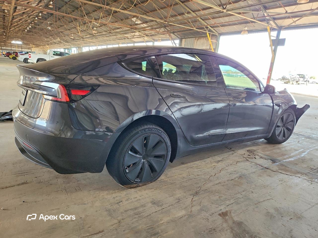 Tesla Model 3 2024