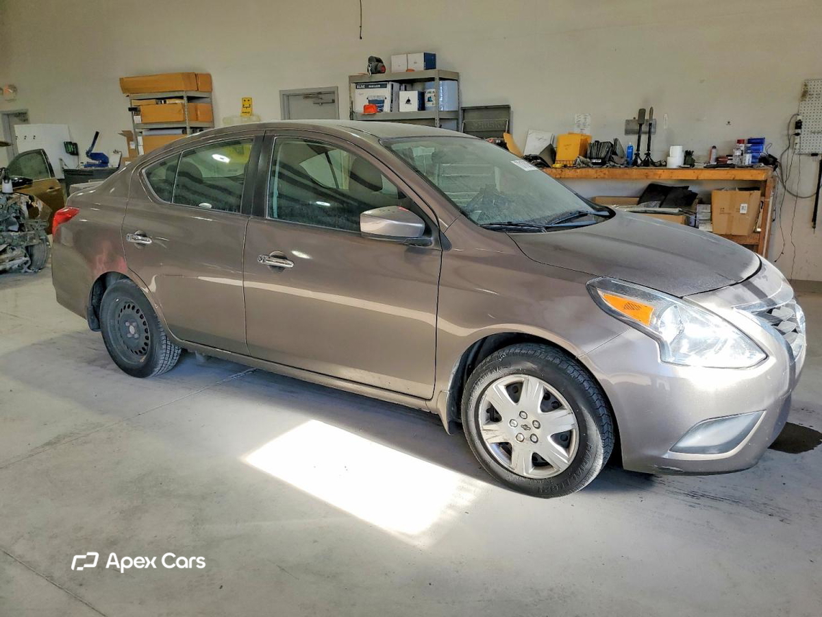 Nissan Versa 2017