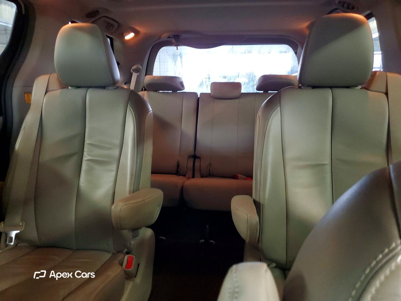 Toyota Sienna 2012