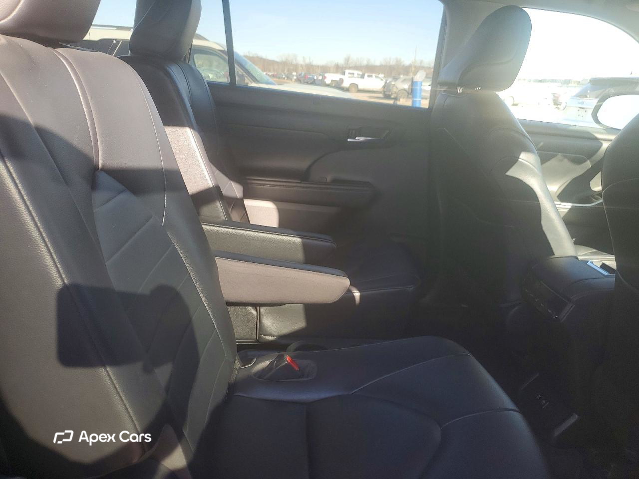 Toyota Highlander 2021