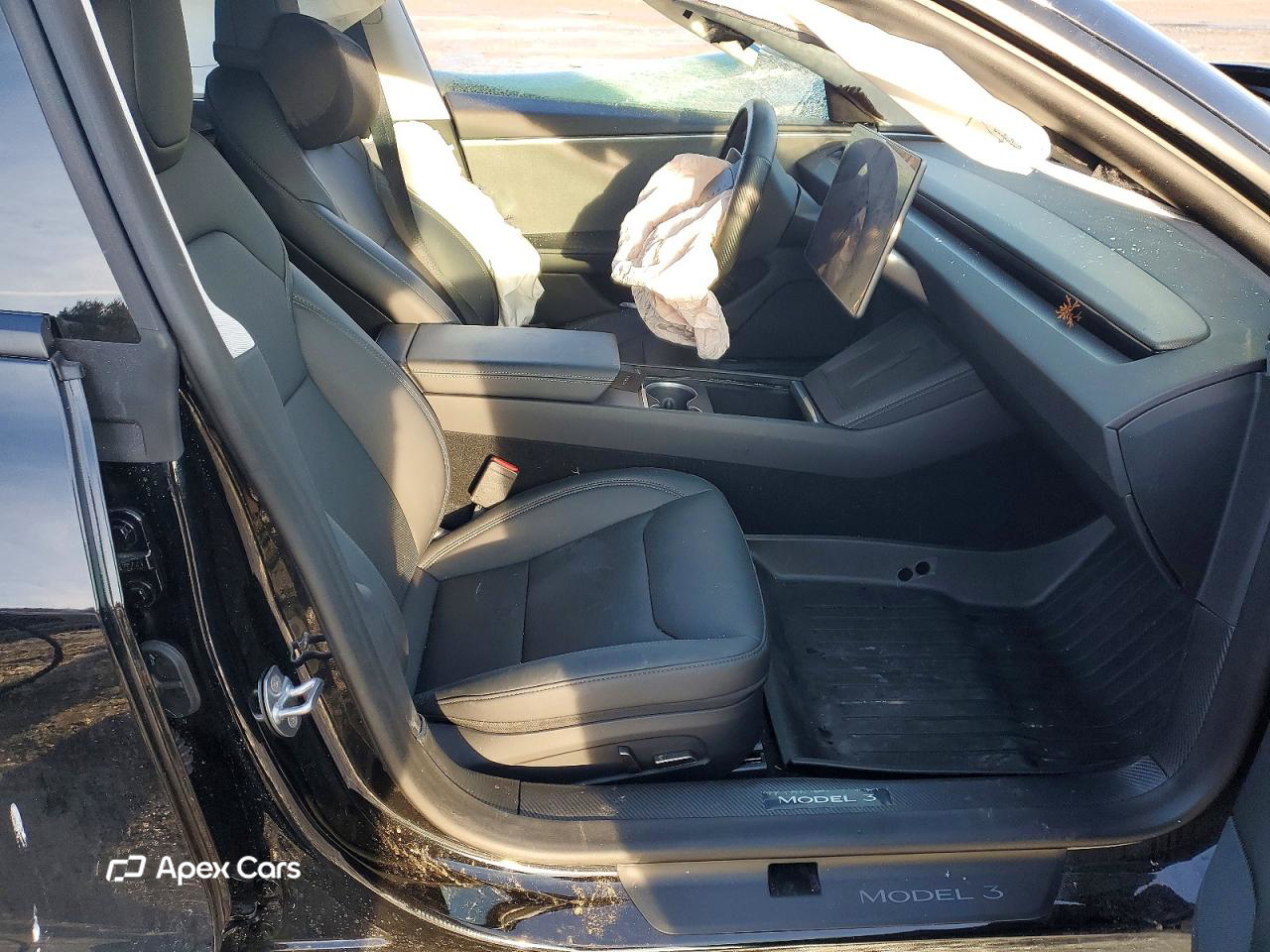 Tesla Model 3 2025