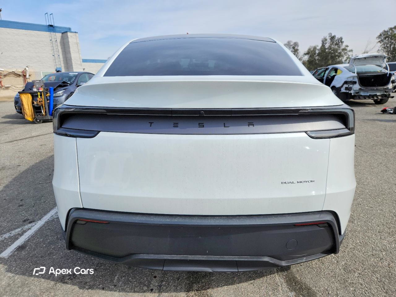 Tesla Model Y 2026