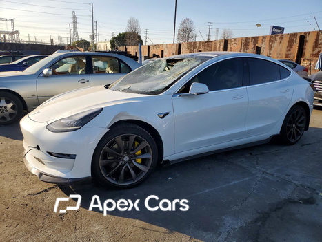 Tesla Model 3 2018 - Image 1 of 13
