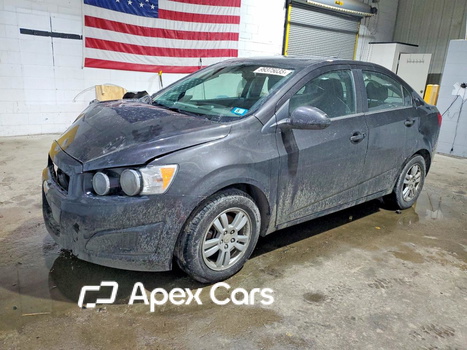 Chevrolet Sonic 2016 - Image 1 of 13