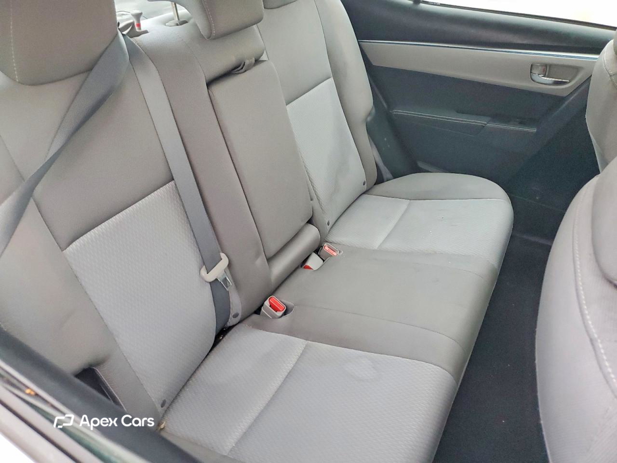 Toyota Corolla 2015