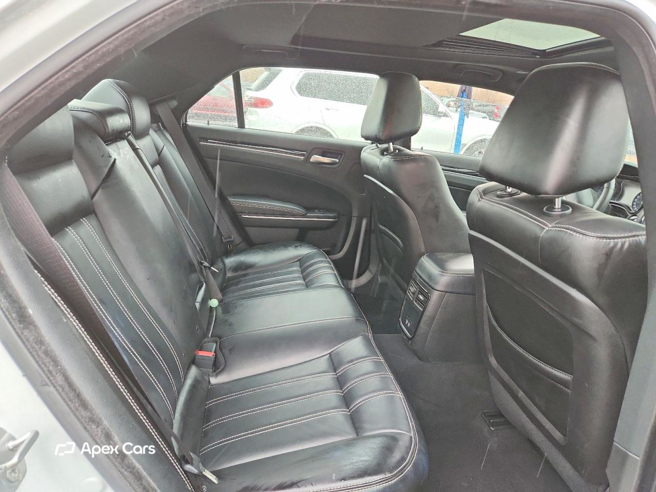Chrysler 300 2023