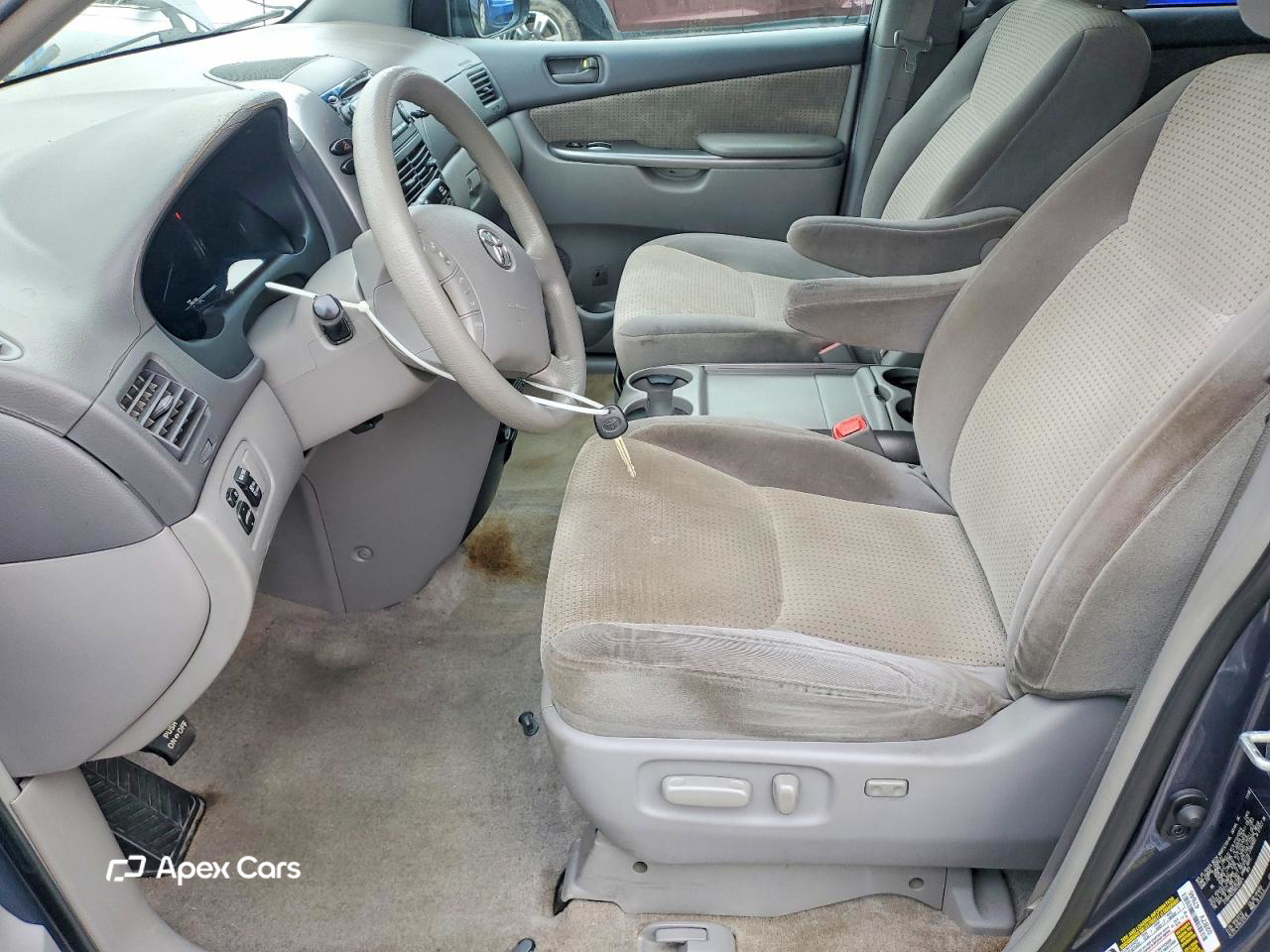 Toyota Sienna 2010