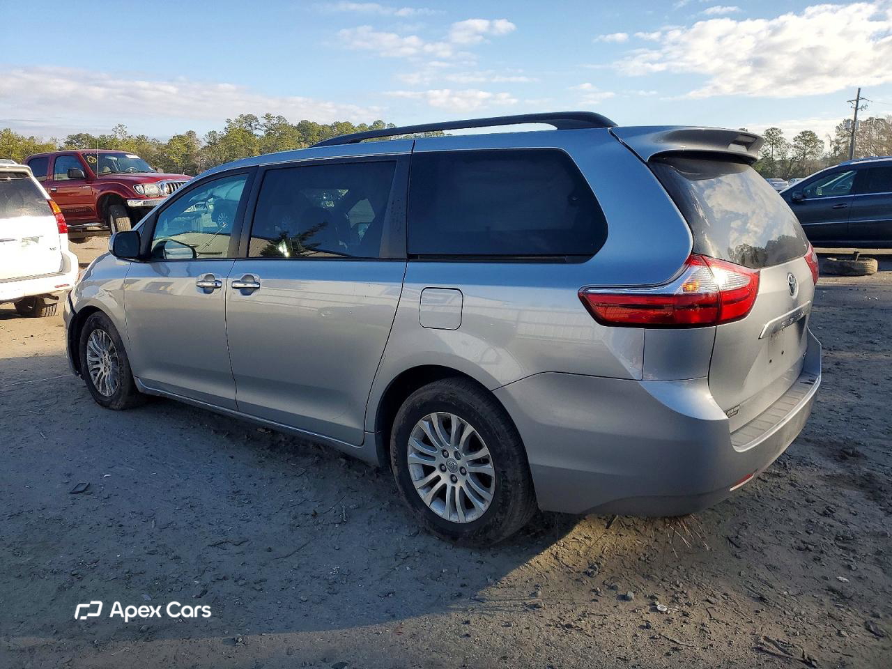 Toyota Sienna 2016